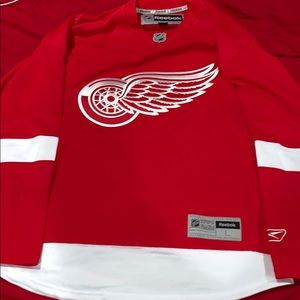 Reebok red wings hockey jersey